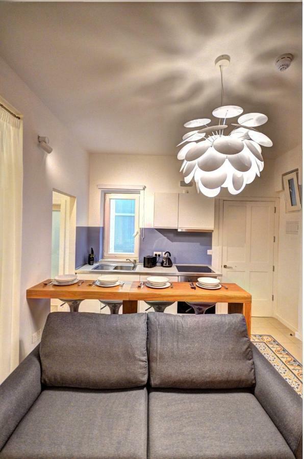 Moon Stone Apartment Valletta Exterior photo